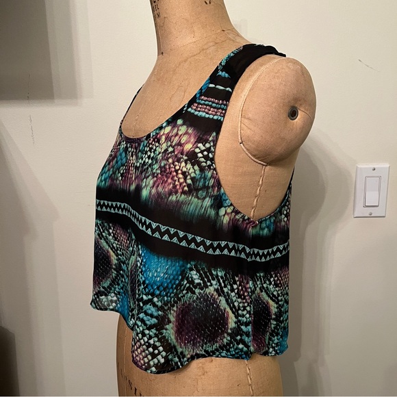 Multi Colored Abstract Snake Print Cropped Cut Out Tank Top - Picture 3 of 6